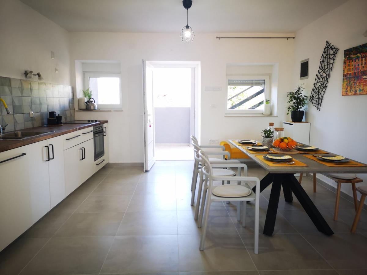 Apartment Sunrise, Coastal Istra, Pula Duga Uvala Pavicini Exterior photo