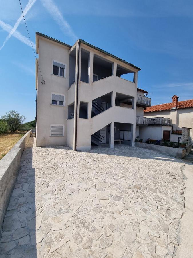 Apartment Sunrise, Coastal Istra, Pula Duga Uvala Pavicini Exterior photo